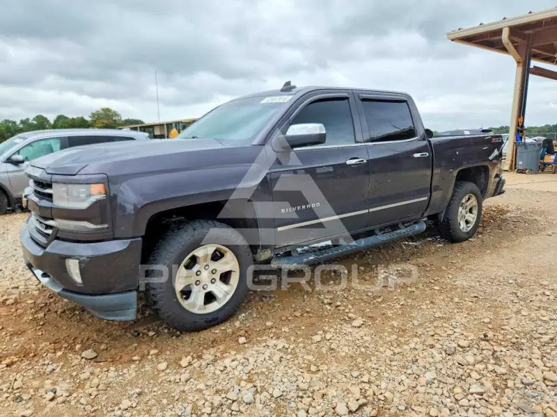 2016 Chevrolet Silverado photo