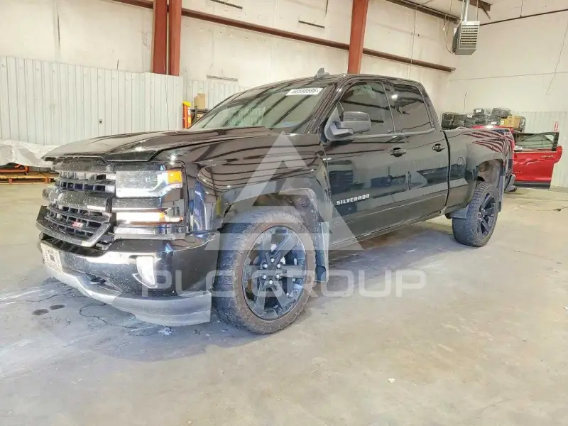 2016 Chevrolet Silverado photo