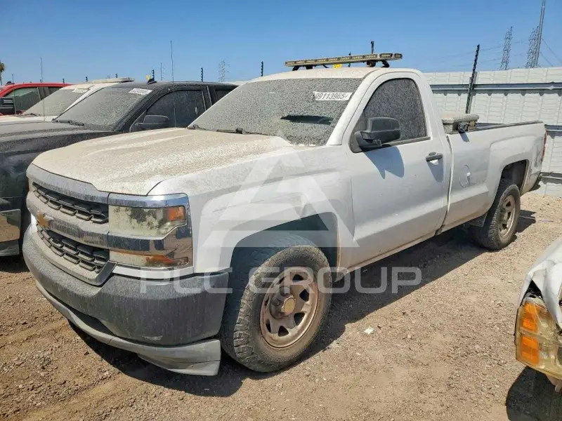 2016 Chevrolet Silverado photo