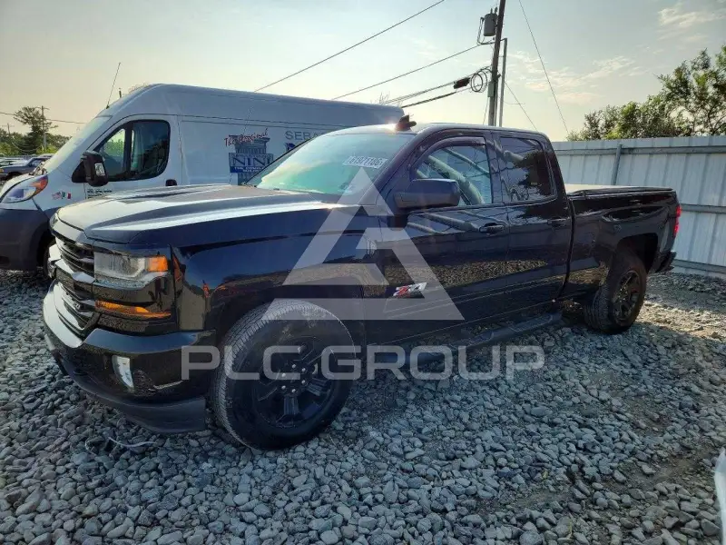 2016 Chevrolet Silverado photo