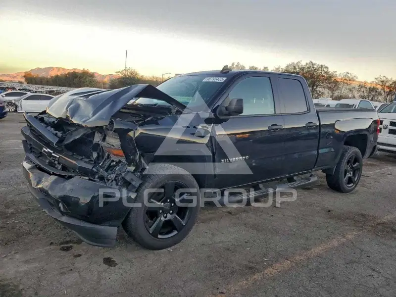 2016 Chevrolet Silverado photo