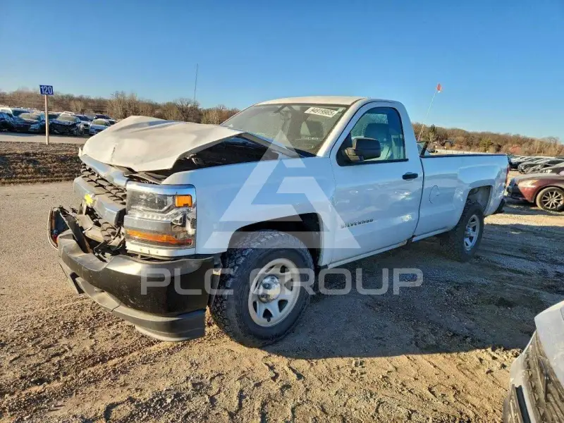 2016 Chevrolet Silverado photo