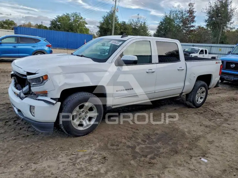 2016 Chevrolet Silverado photo