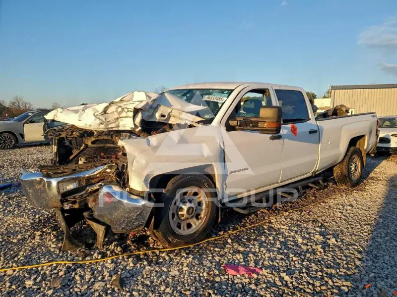 2016 Chevrolet Silverado photo