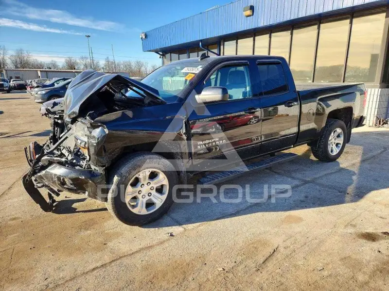 2016 Chevrolet Silverado photo