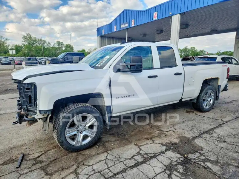 2016 Chevrolet Silverado photo