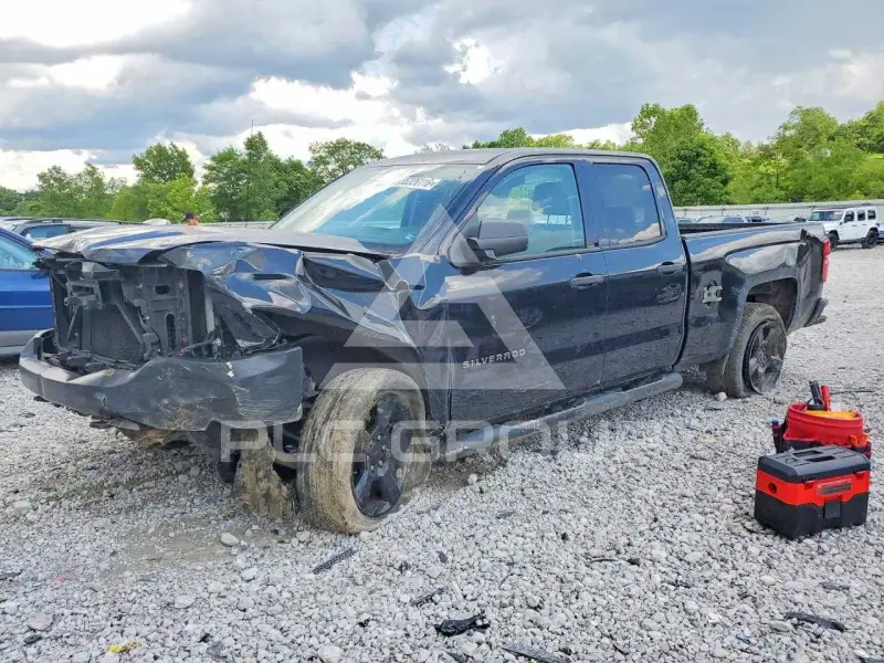 2016 Chevrolet Silverado фото