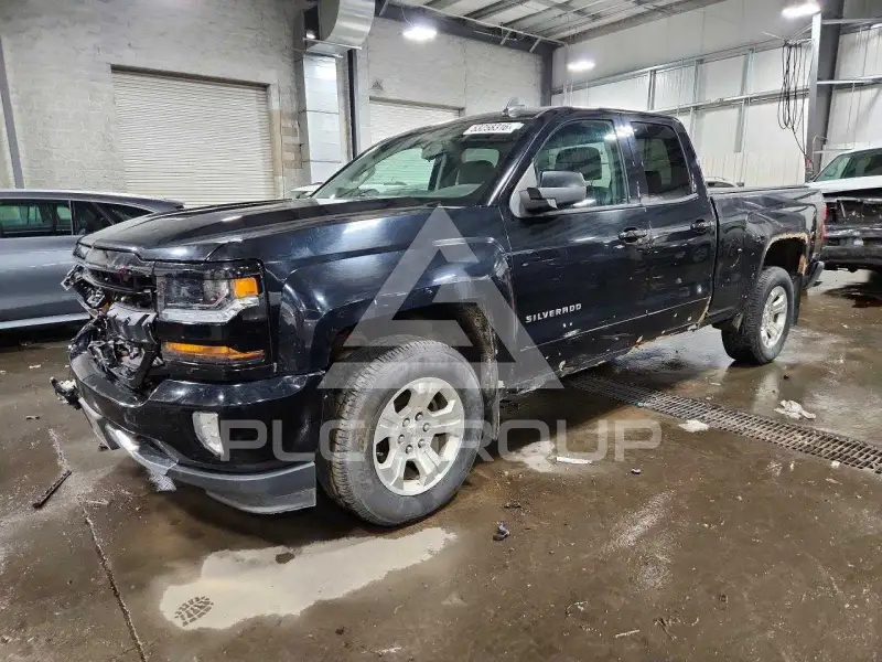 2016 Chevrolet Silverado photo