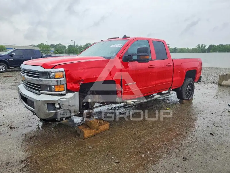 2016 Chevrolet Silverado photo