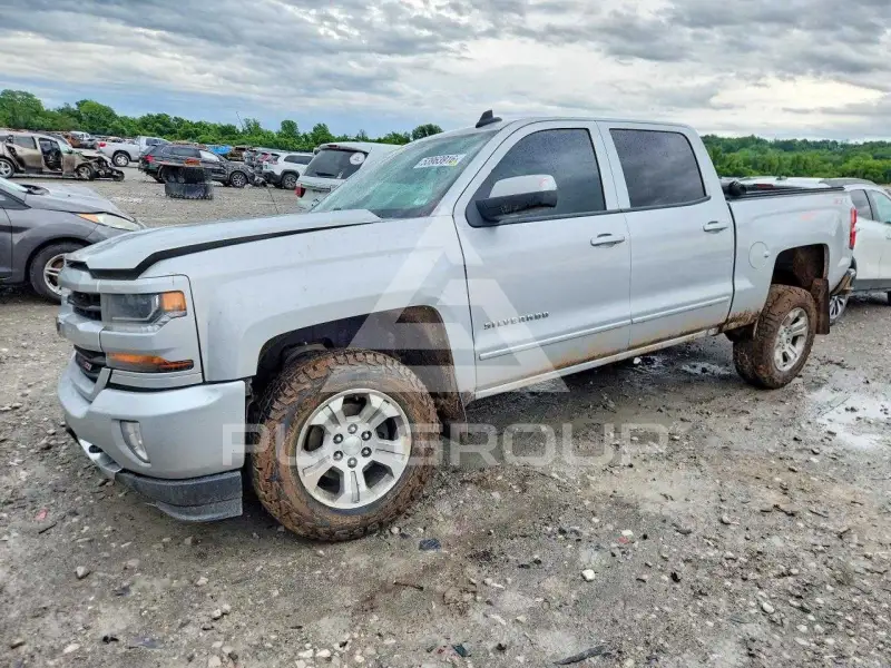 2016 Chevrolet Silverado photo