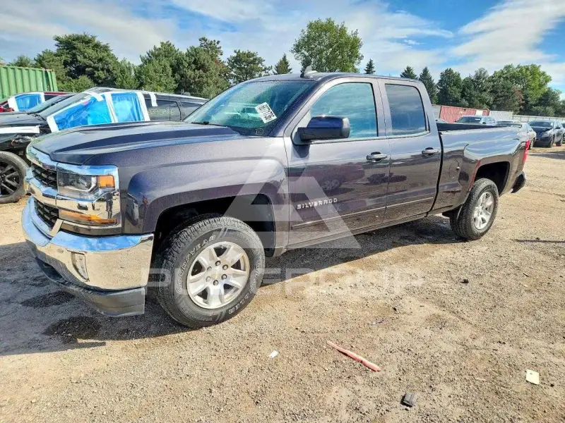 2016 Chevrolet Silverado photo