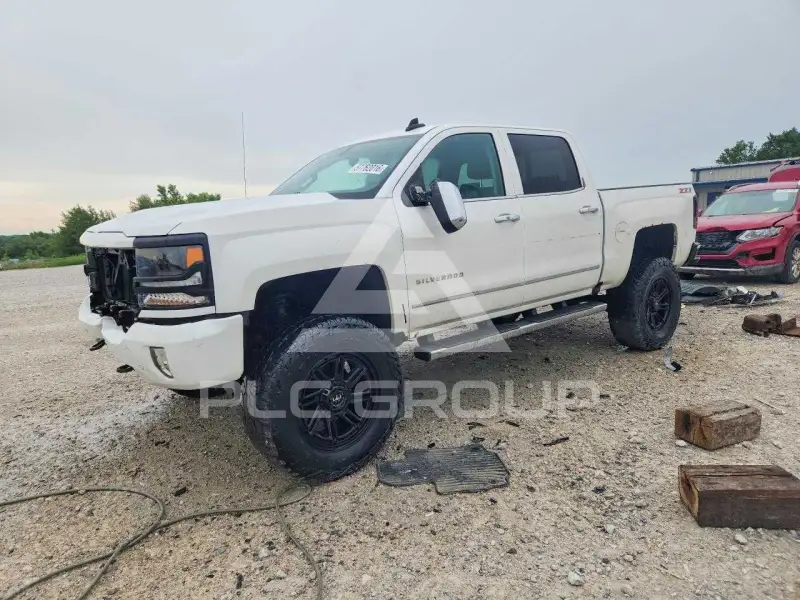 2016 Chevrolet Silverado photo