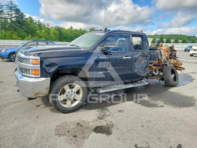 2016 Chevrolet Silverado photo