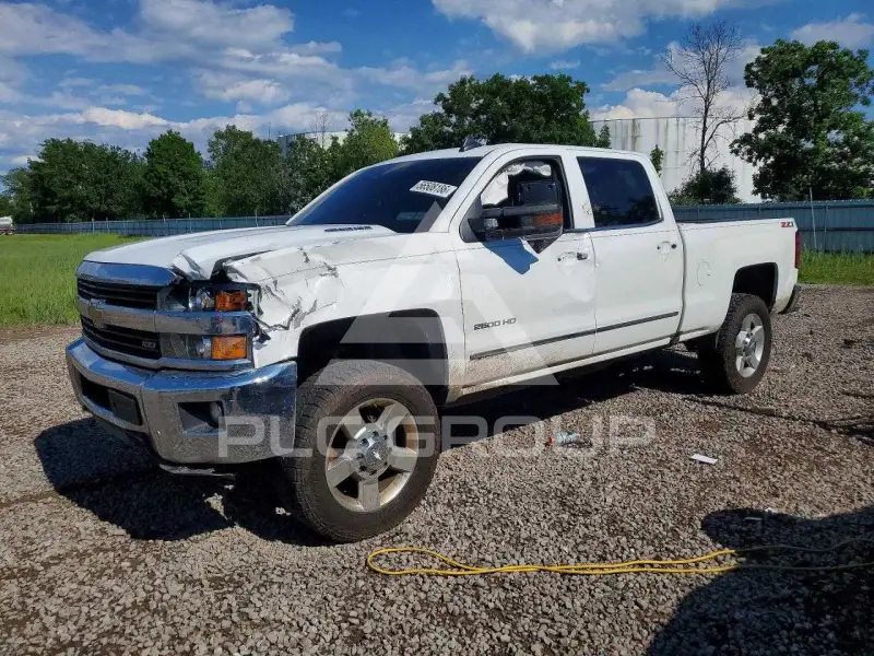 2016 Chevrolet Silverado фото