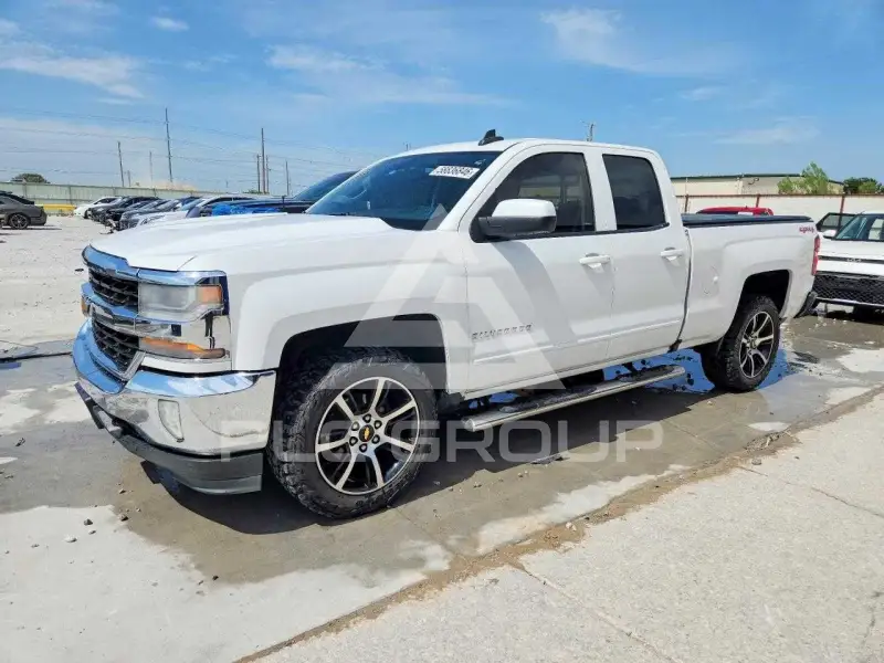 2016 Chevrolet Silverado photo