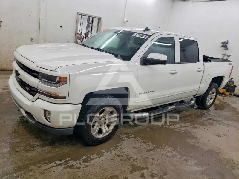 2016 Chevrolet Silverado photo