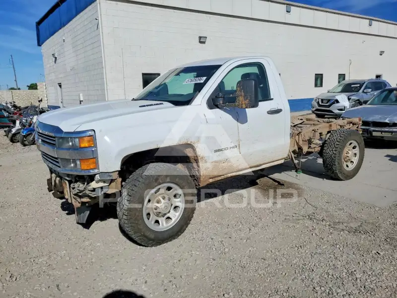 2016 Chevrolet Silverado фото