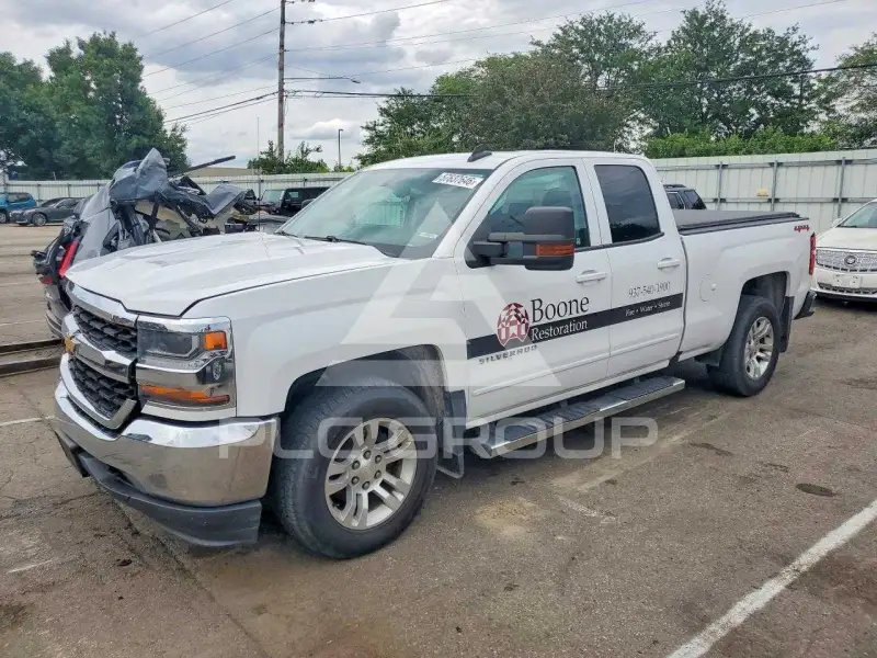 2016 Chevrolet Silverado photo