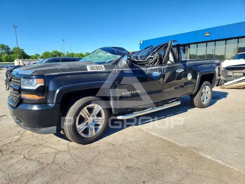 2016 Chevrolet Silverado photo