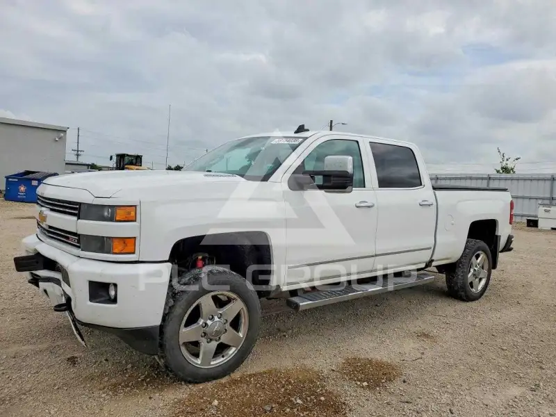 2016 Chevrolet Silverado фото
