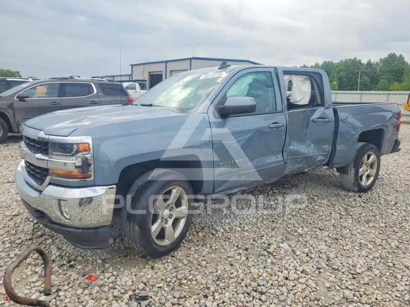 2016 Chevrolet Silverado photo