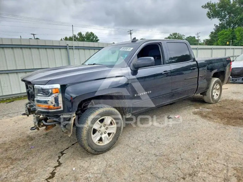 2016 Chevrolet Silverado photo
