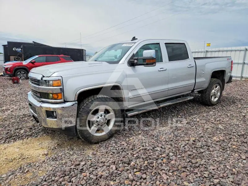 2016 Chevrolet Silverado фото