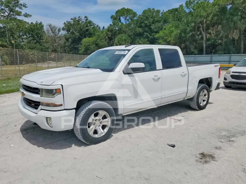 2016 Chevrolet Silverado photo