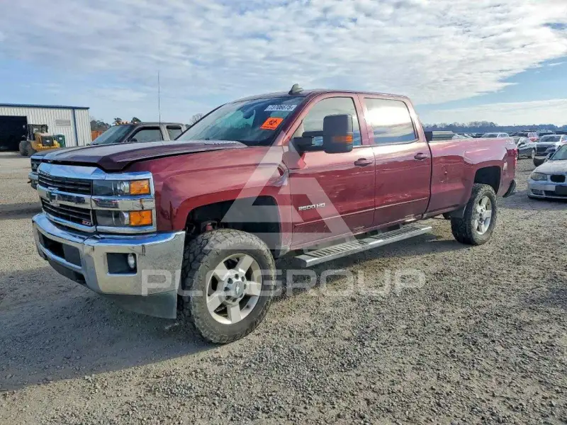2016 Chevrolet Silverado photo