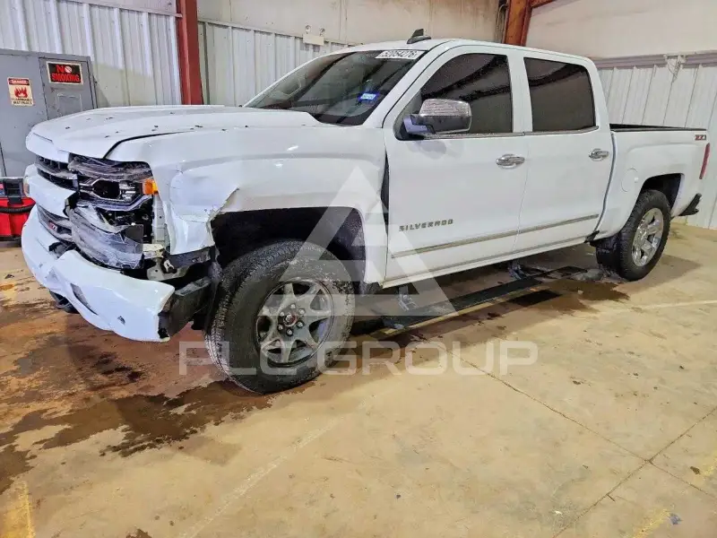 2016 Chevrolet Silverado photo