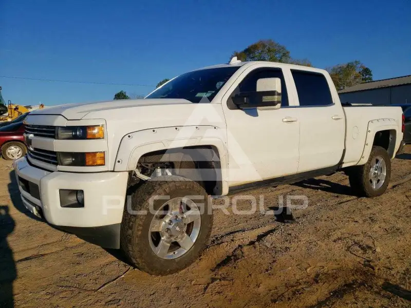 2016 Chevrolet Silverado photo
