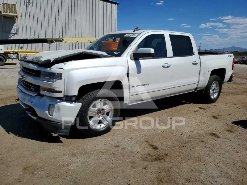 2016 Chevrolet Silverado photo