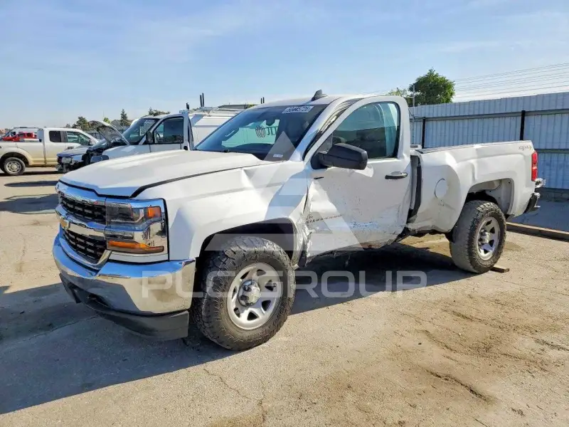 2016 Chevrolet Silverado photo