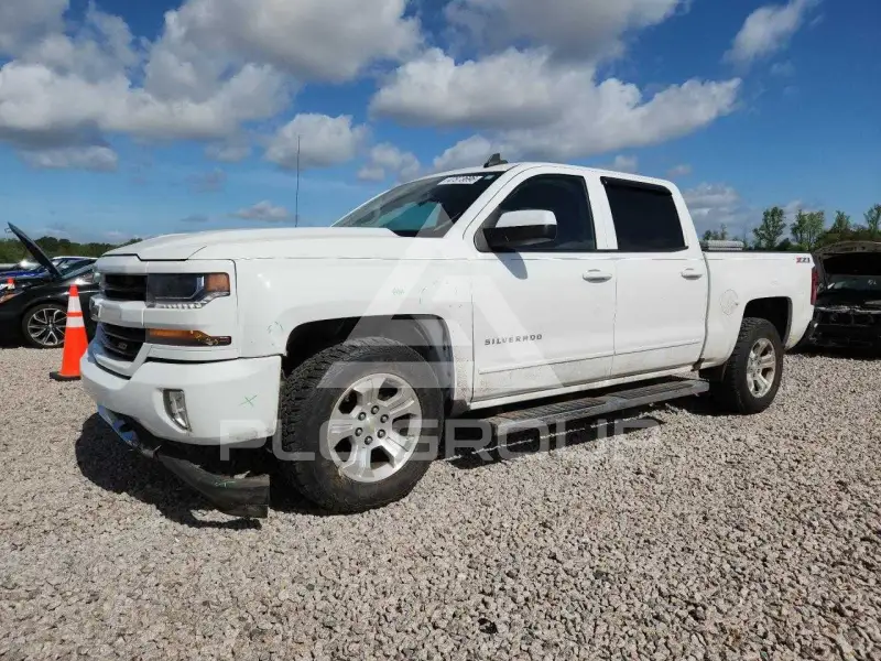 2016 Chevrolet Silverado photo