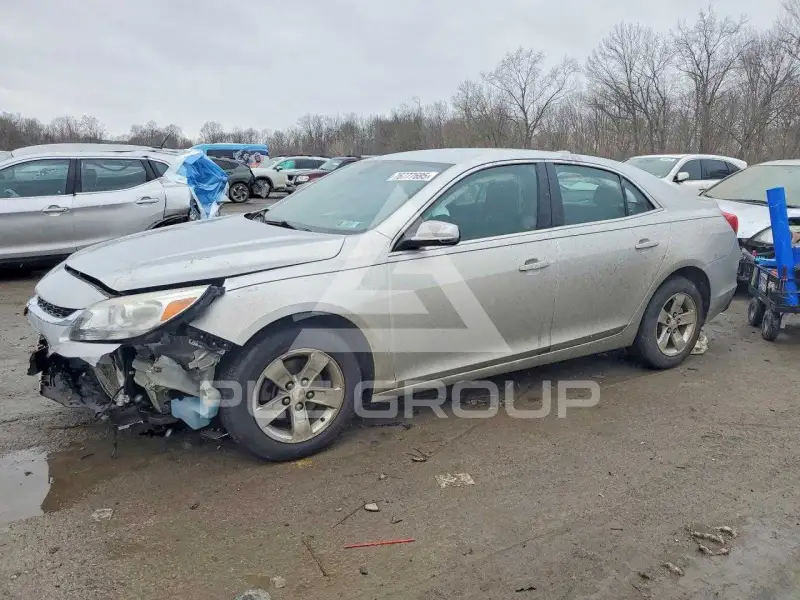 2016 Chevrolet Malibu photo