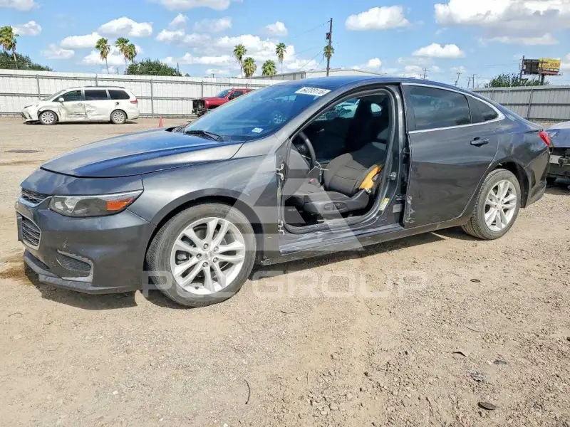 2016 Chevrolet Malibu photo