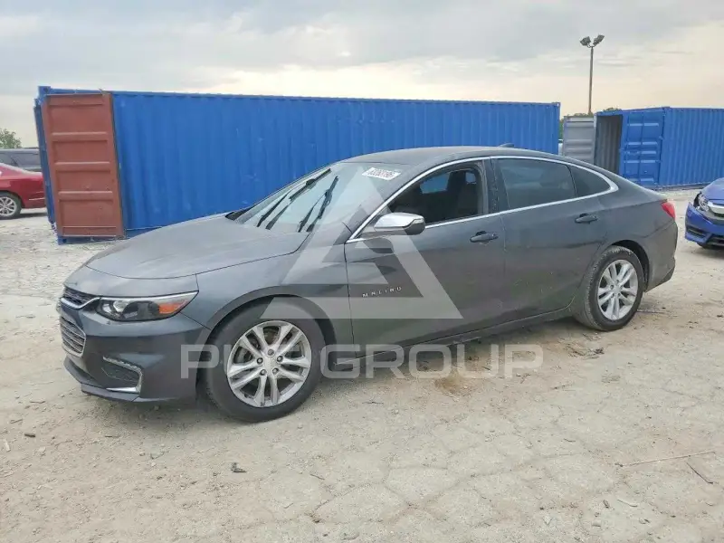 2016 Chevrolet Malibu photo
