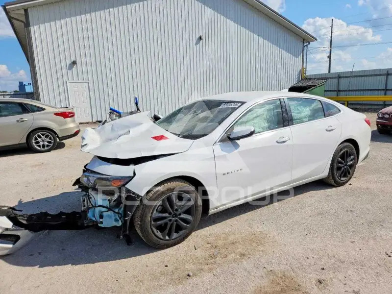 2016 Chevrolet Malibu photo