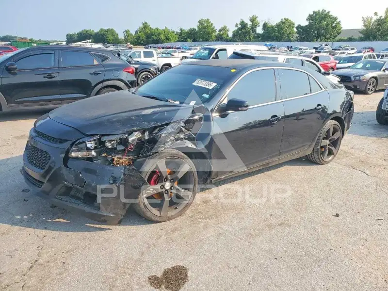 2016 Chevrolet Malibu photo