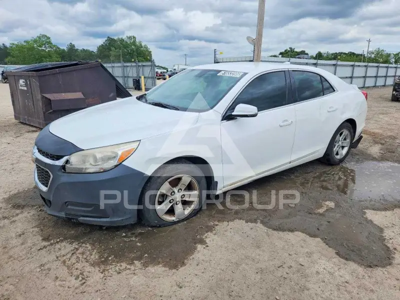2016 Chevrolet Malibu photo