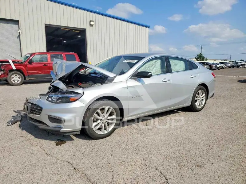 2016 Chevrolet Malibu photo