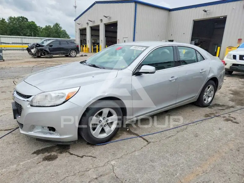 2016 Chevrolet Malibu photo
