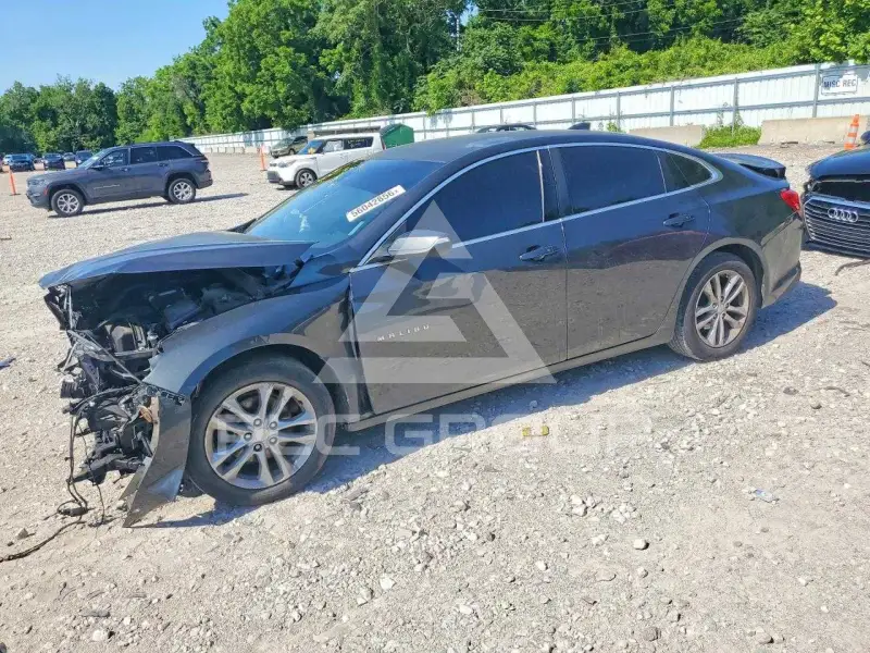 2016 Chevrolet Malibu photo