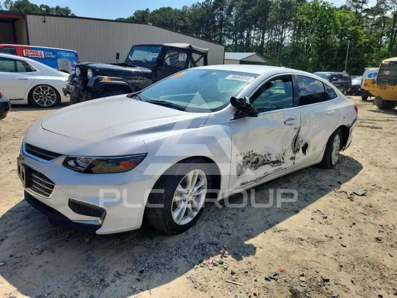 2016 Chevrolet Malibu photo