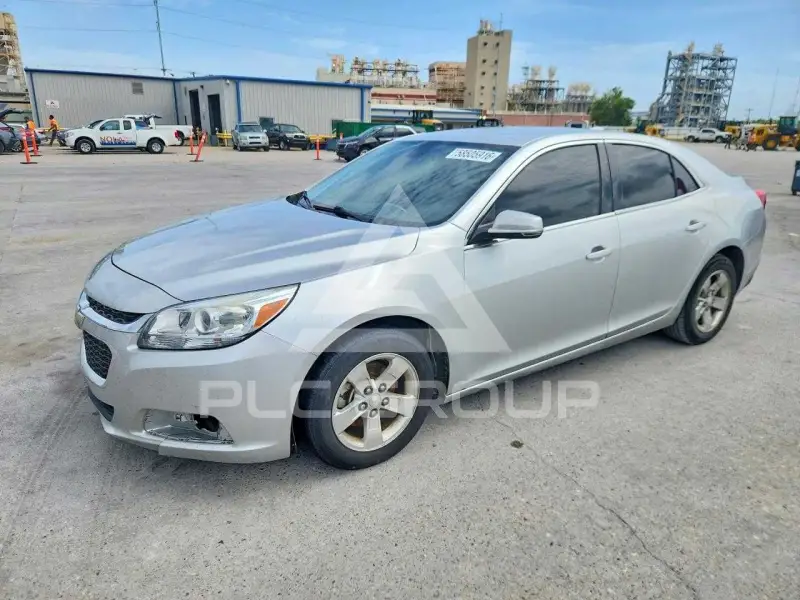 2016 Chevrolet Malibu photo