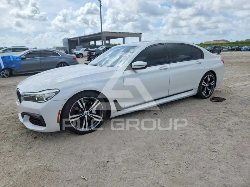 2016 BMW 740 фото