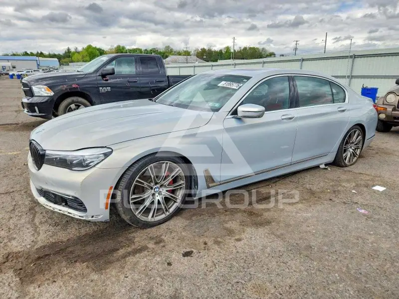 2016 BMW 740 фото