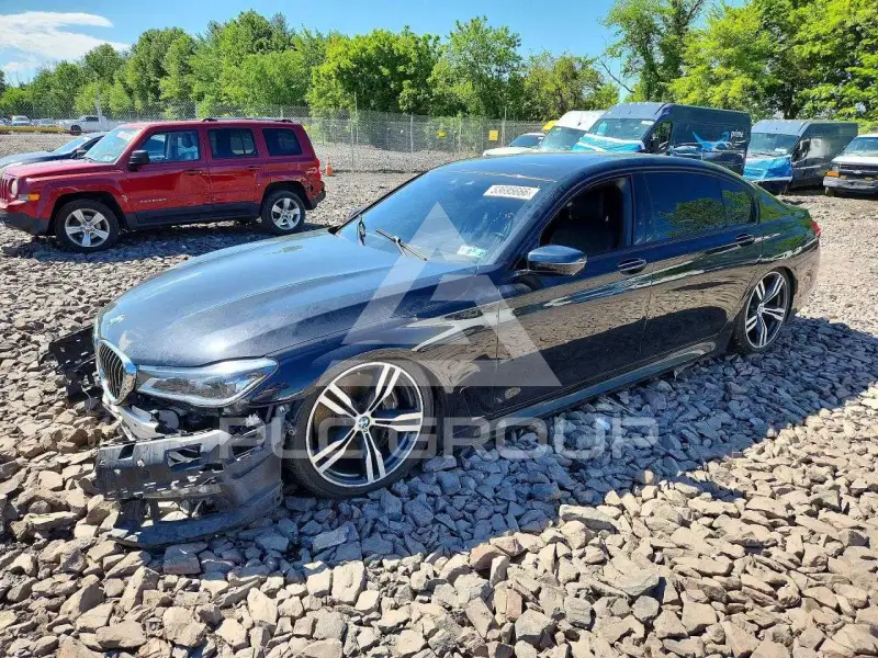 2016 BMW 750 фото