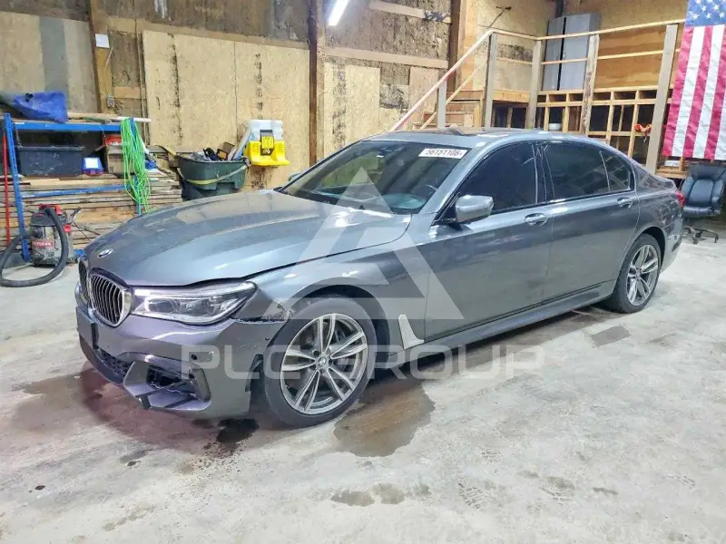 2016 BMW 750 photo