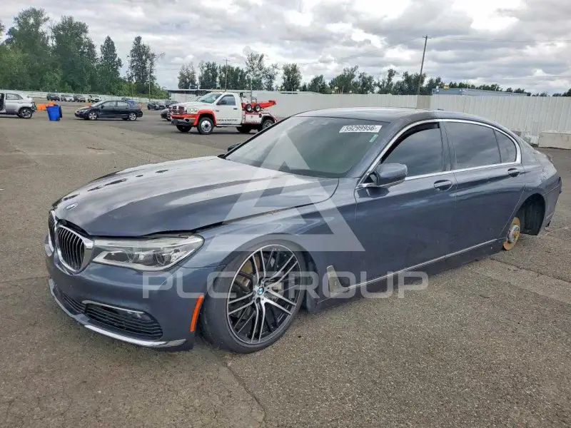 2016 BMW 750 photo